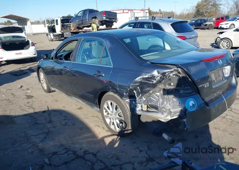 2007 Honda Accord 3.0 Se z USA, uszkodzony, nr VIN 1HGCM66437A106267